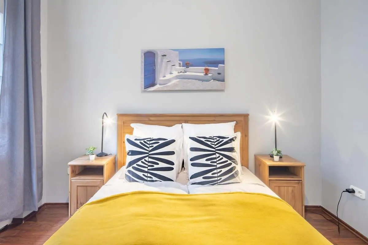 Sleek Warm Design Central Retreat ブダペスト ハンガリー